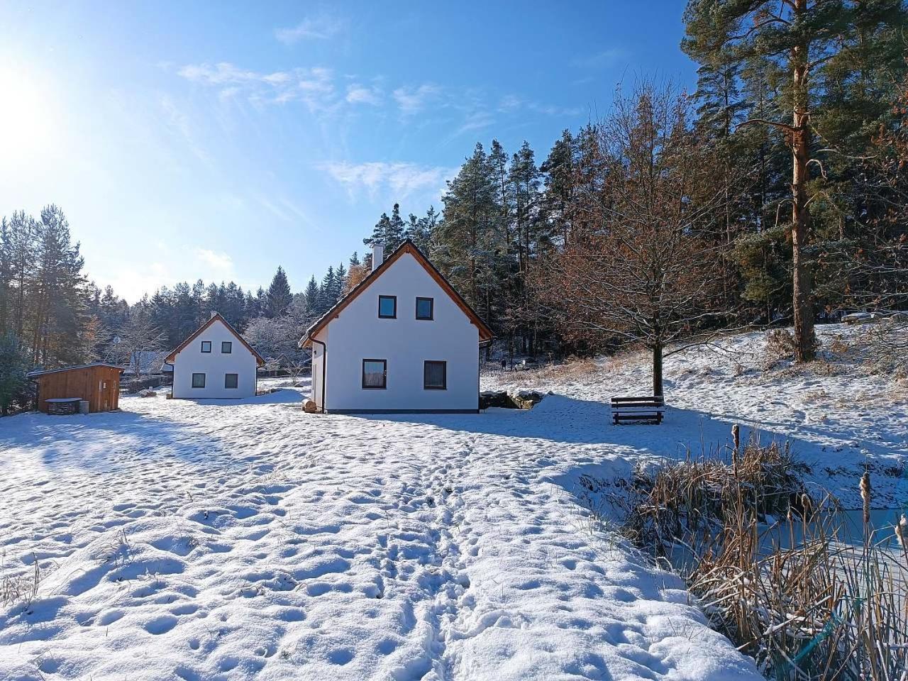 Klidna Lokalita Na Kraji Lesa, Cely Dum S Uschovnu Kol Villa Nová Bystřice Buitenkant foto